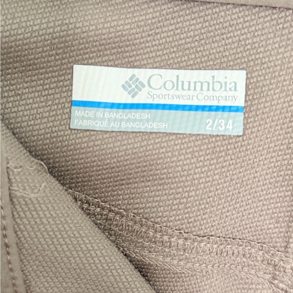 Columbia Taupe Stretch Cropped Hiking Pants Women’s Zip Pockets | 2/34 - Picture 7 of 8